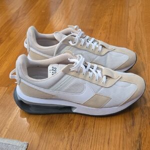 Nike Air Women Beige and White Sneakers Size 9